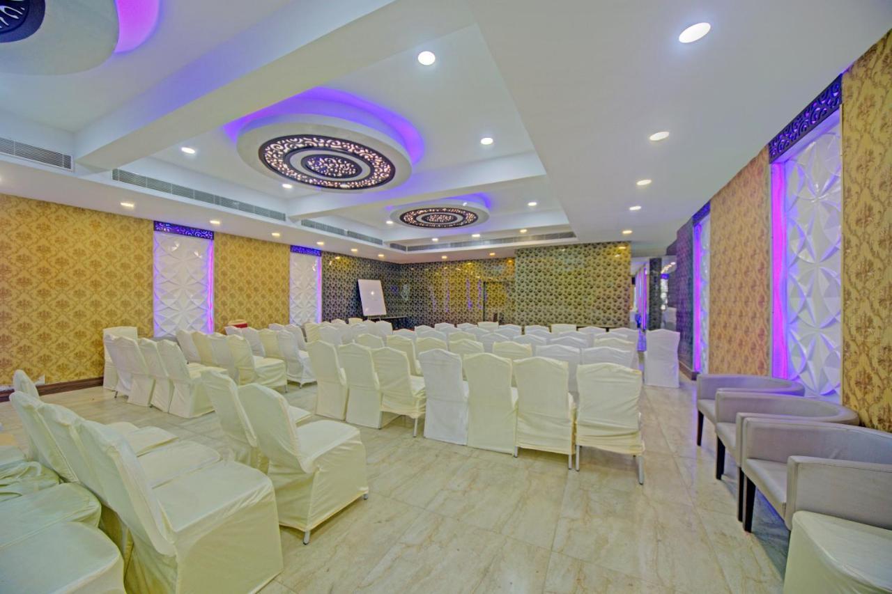 Townhouse 515 Hotel Iris T Nagar Near Shri Ayyappan Temple เชนไน ภายนอก รูปภาพ
