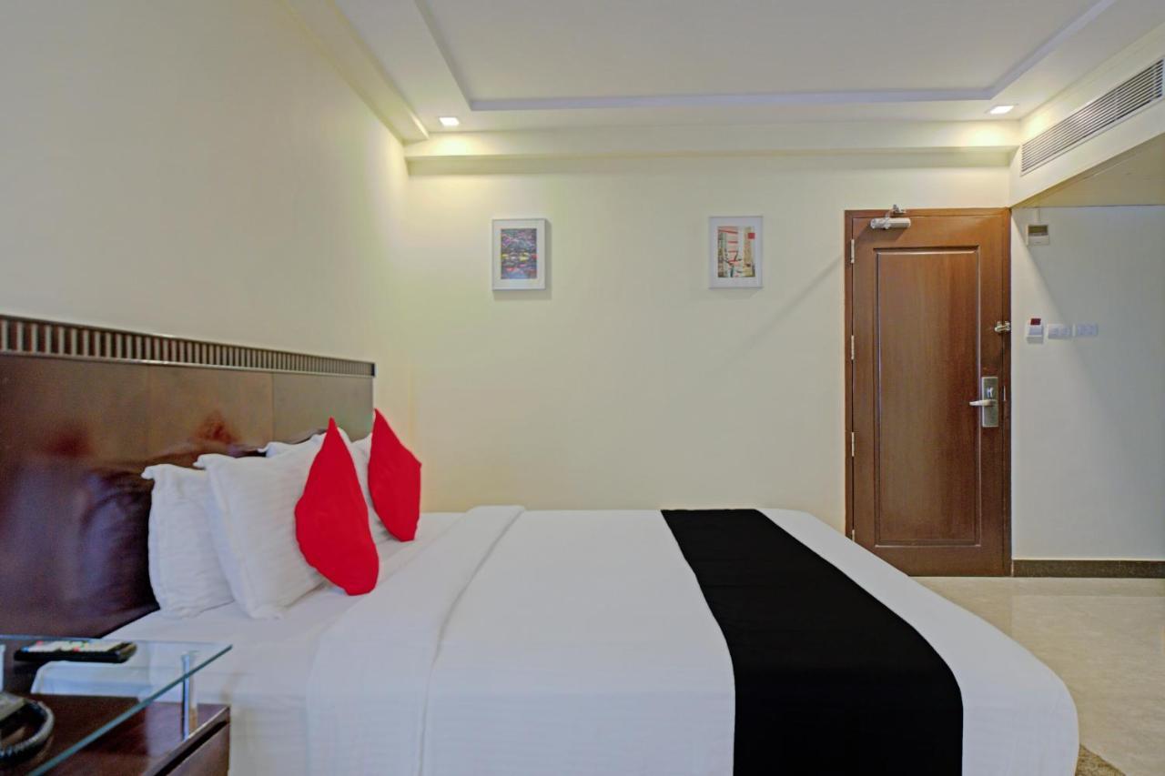 Townhouse 515 Hotel Iris T Nagar Near Shri Ayyappan Temple เชนไน ภายนอก รูปภาพ